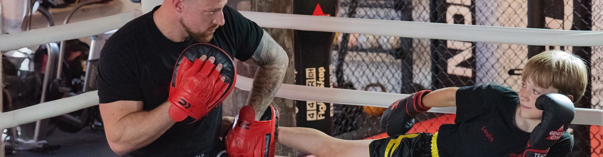 Genesis Gym Rheinfelden - Fitnessstudio Rheinfelden - Trainingsbereich Genesis Gym - Gym Community Rheinfelden - Fitness & Training Fitnessgeräte Genesis Gym - Krafttraining Rheinfelden - Functional Training Rheinfelden - Cardio Training Genesis Gym - Fitness Workout Übungen - Kampfsport - Selbstverteidigung - BJJ - Krav Maga Kurs Rheinfelden - Boxen - Boxtraining Genesis Gym - Thaiboxen Rheinfelden - MMA & Grappling Training - Kampfsport Kinder - Selbstverteidigung Rheinfelden - Kurse & Spezielle Trainings - HYROX Training Rheinfelden - Personal Training Rheinfelden - Ernährungscoaching Rheinfelden - Gesundheitskurs Rücken / Gelenke - Mami Moves Kurs Rheinfelden - Probetraining Genesis Gym - Fitness Trainer Genesis Gym - Kampfsport Trainer Rheinfelden - Personal Trainer Genesis Gym - Trainer Team Genesis Gym - Fitness Community Rheinfelden - Gruppen Training Genesis Gym - Workshop Genesis Gym - Sport Events Rheinfelden - Motivation & Lifestyle - Sport Motivation Genesis Gym - Gesunder Lebensstil Rheinfelden - Fitness Fortschritt Bilder - Workout Inspiration Genesis Gym - Fitnessstudio Schweiz - Kampfsport Schweiz - Training Rheinfelden - Gym Rheinfelden - Fitness Kurse Schweiz